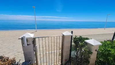 Middle Floor Apartment in Estepona