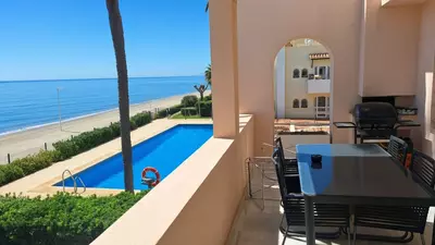 Middle Floor Apartment in Estepona
