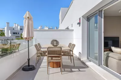 Middle Floor Apartment in Estepona