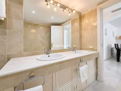 Townhouse in El Paraiso
