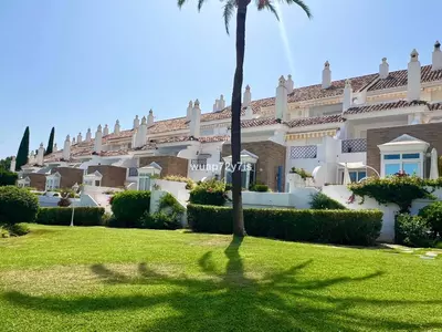 Townhouse in El Paraiso