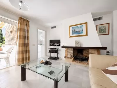 Townhouse in El Paraiso