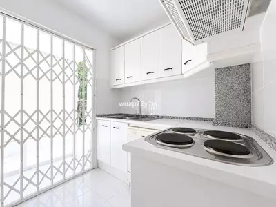 Townhouse in El Paraiso