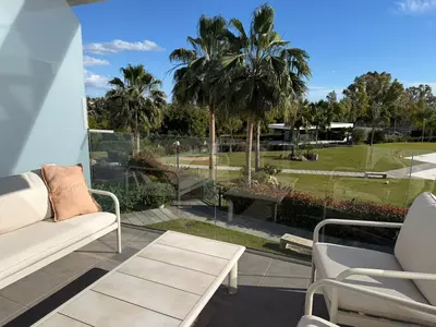 Middle Floor Apartment in Estepona