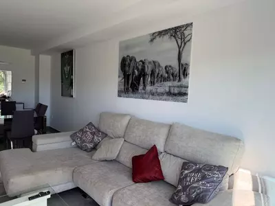 Middle Floor Apartment in Estepona