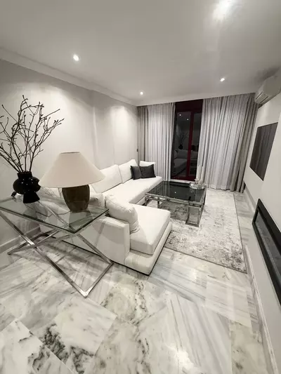 Middle Floor Apartment in Selwo