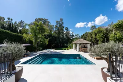 Detached Villa in Nueva Andalucía
