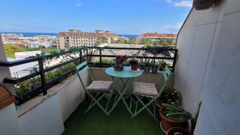 Middle Floor Apartment in Manilva