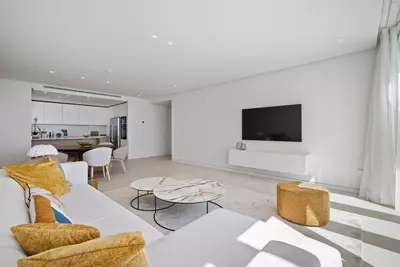 Middle Floor Apartment in Marbella