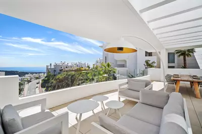 Middle Floor Apartment in Marbella