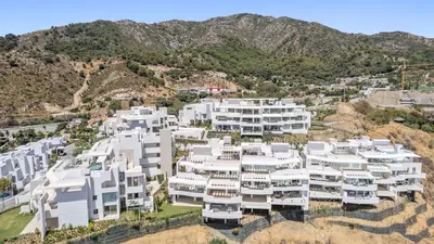 Middle Floor Apartment in Marbella