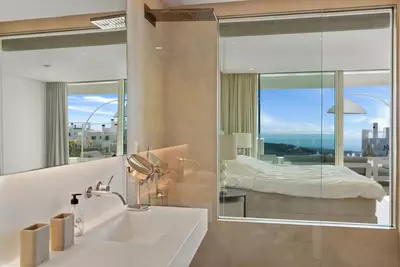 Middle Floor Apartment in Marbella