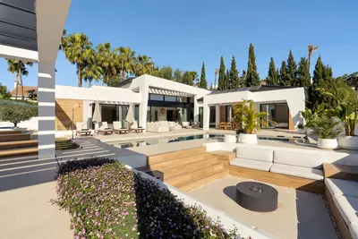 Detached Villa in Nueva Andalucía