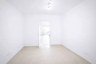 Middle Floor Apartment in Selwo