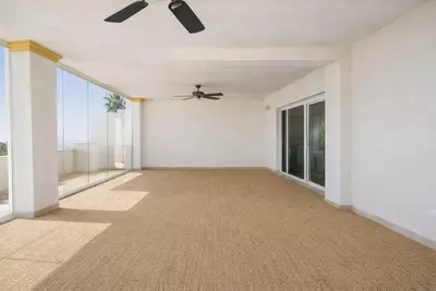 Middle Floor Apartment in Selwo