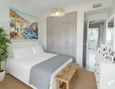 Middle Floor Apartment in Selwo