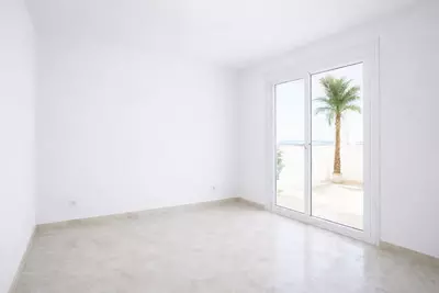 Middle Floor Apartment in Selwo