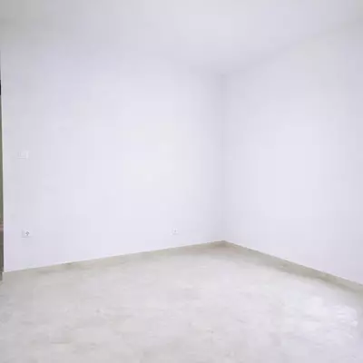 Middle Floor Apartment in Selwo