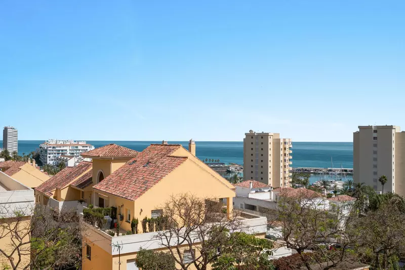 Penthouse Duplex in Estepona