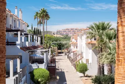 Middle Floor Apartment in Manilva