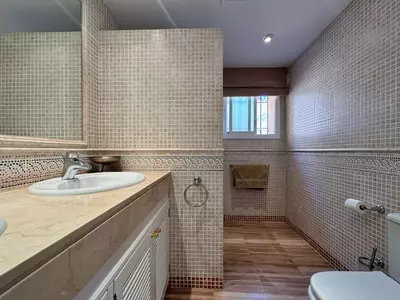 Middle Floor Apartment in Elviria