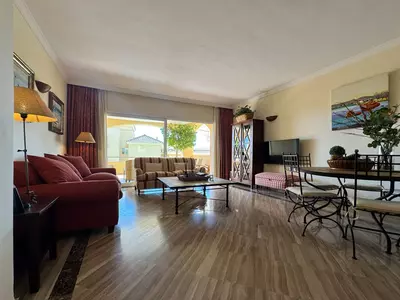 Middle Floor Apartment in Elviria