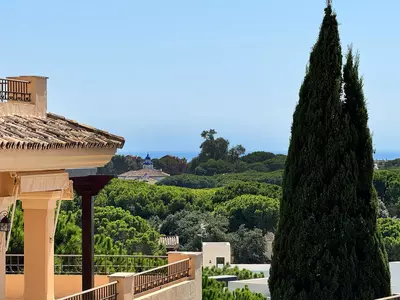 Middle Floor Apartment in Elviria