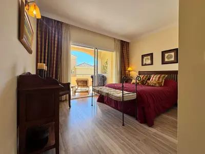 Middle Floor Apartment in Elviria