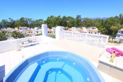 Penthouse in Elviria