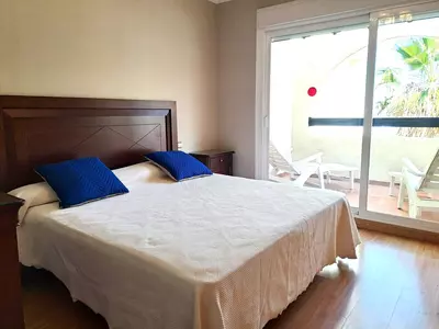 Middle Floor Apartment in Estepona