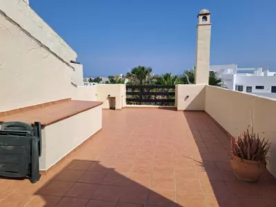 Middle Floor Apartment in Estepona