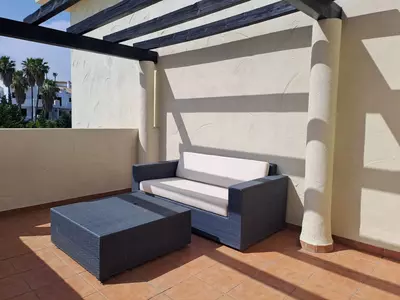 Middle Floor Apartment in Estepona