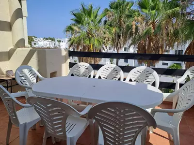Middle Floor Apartment in Estepona