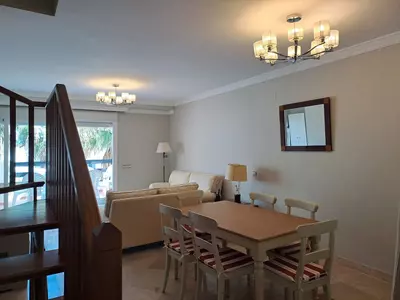 Middle Floor Apartment in Estepona