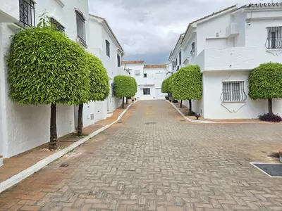 Townhouse in Nueva Andalucía