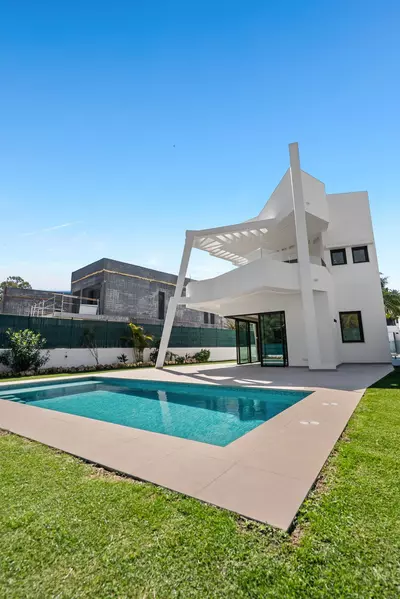 Detached Villa in Atalaya