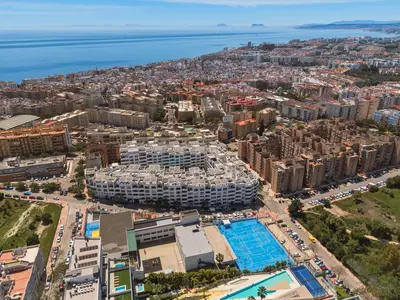 Middle Floor Apartment in Estepona