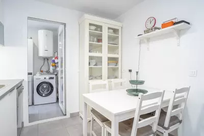 Middle Floor Apartment in Estepona