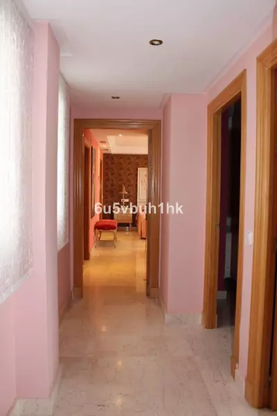 Middle Floor Apartment in Manilva