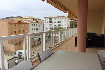 Middle Floor Apartment in Manilva