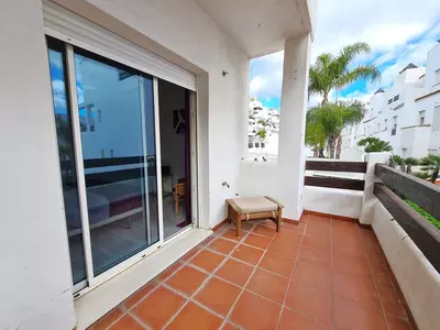 Middle Floor Apartment in Estepona