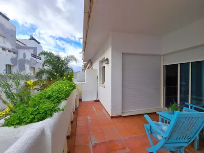 Middle Floor Apartment in Estepona