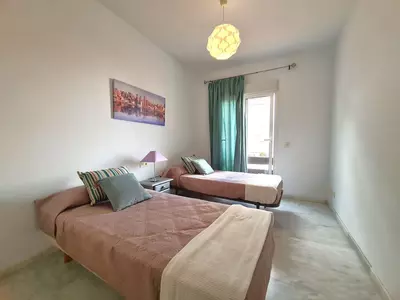 Middle Floor Apartment in Estepona