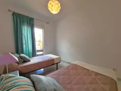 Middle Floor Apartment in Estepona