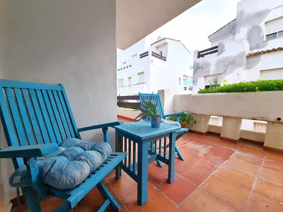 Middle Floor Apartment in Estepona