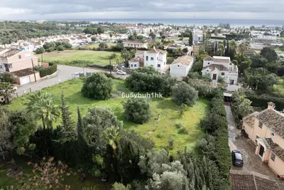 Residential Plot in Bel Air