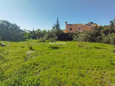 Residential Plot in Bel Air