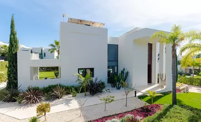 Detached Villa in Nueva Andalucía