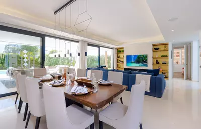 Detached Villa in Nueva Andalucía
