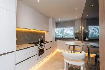 Middle Floor Apartment in Bel Air
